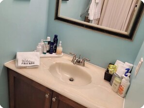 Towels, soap, shampoo, toilet paper