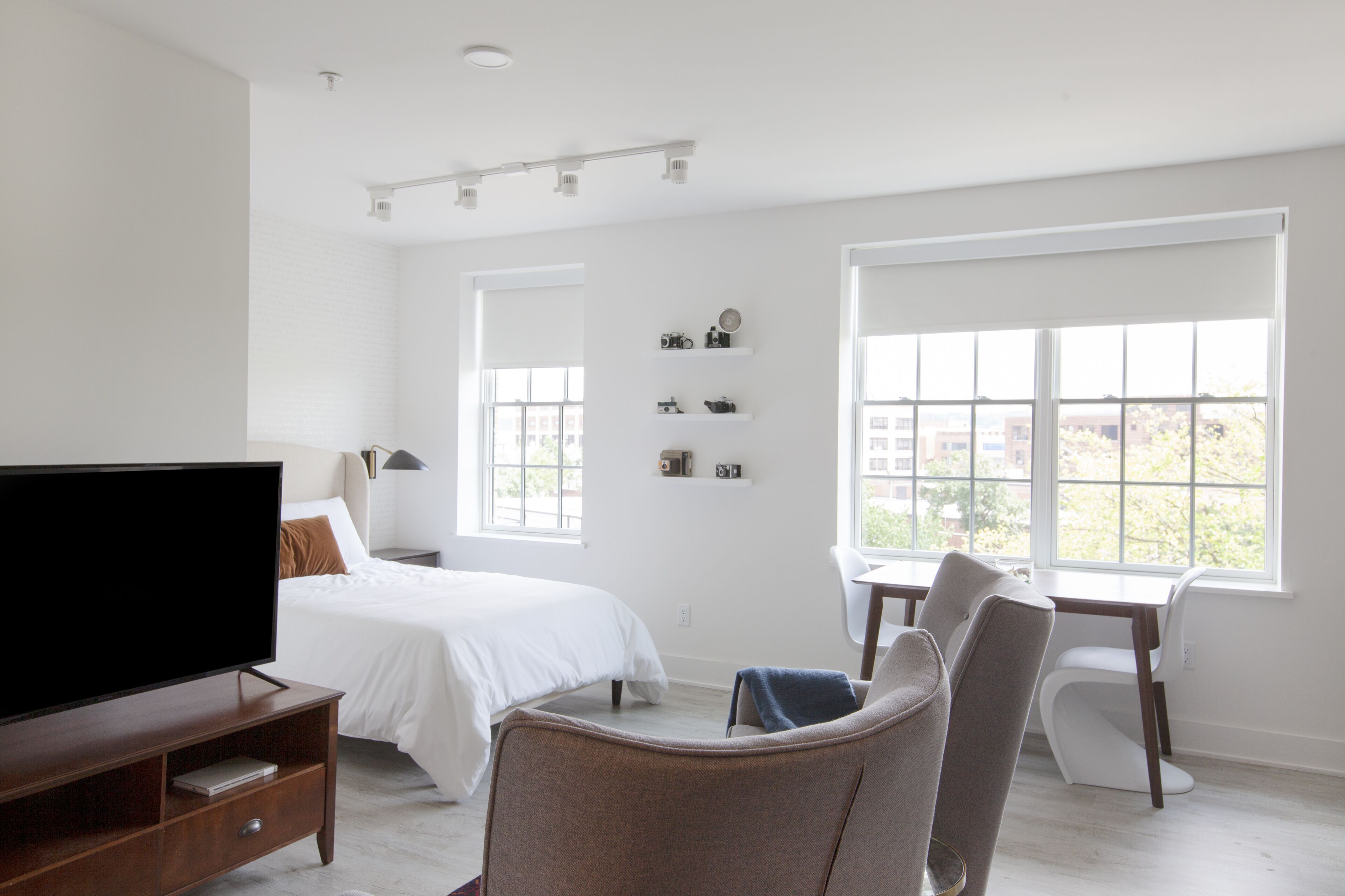 Sonder Callisto | Superior Studio Apartment