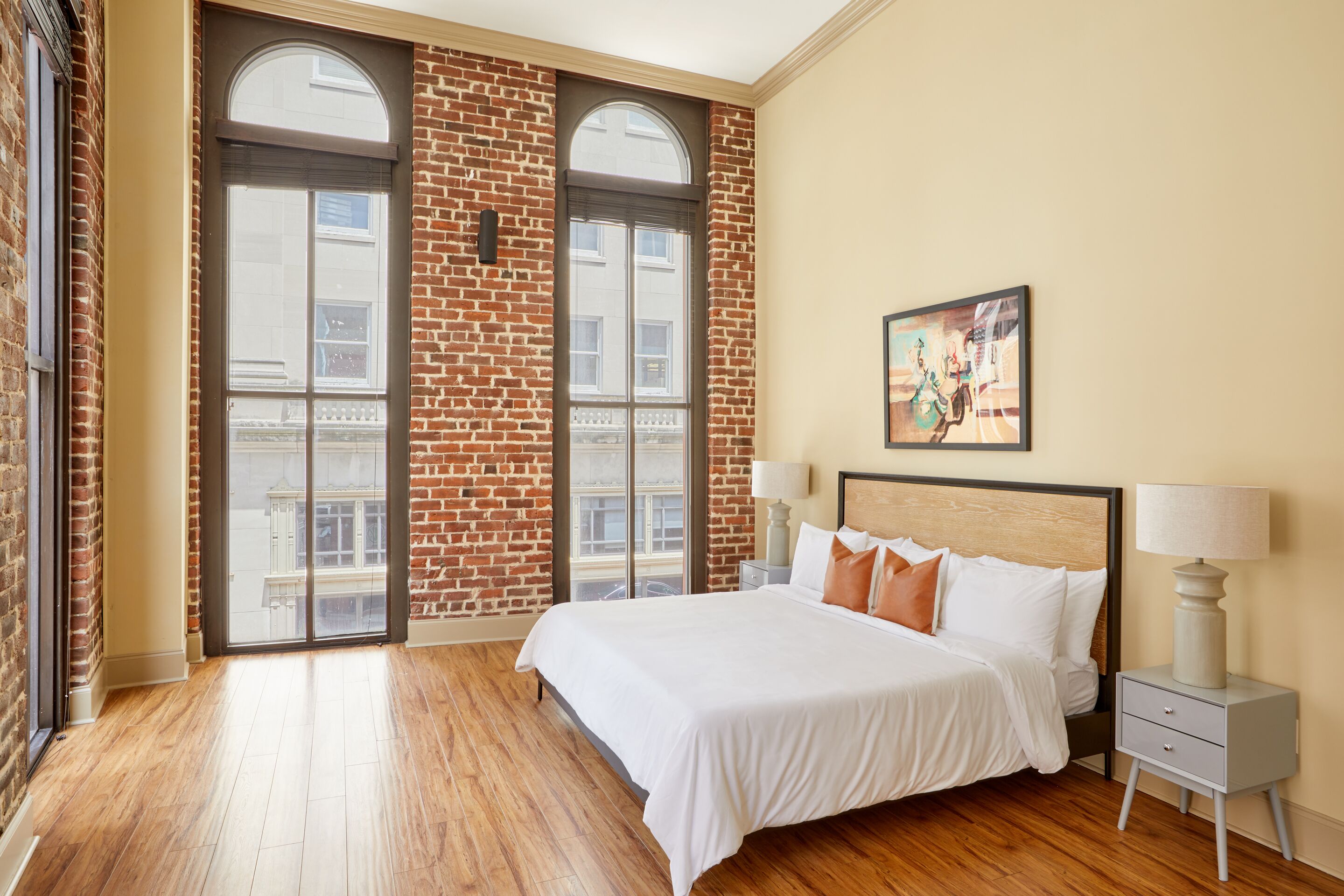 Sonder The Baronne | One-Bedroom Apartment