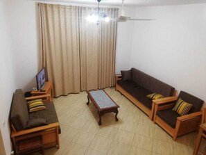 TV - Charming Chalet with sea view (Qesm Borg ElArab)