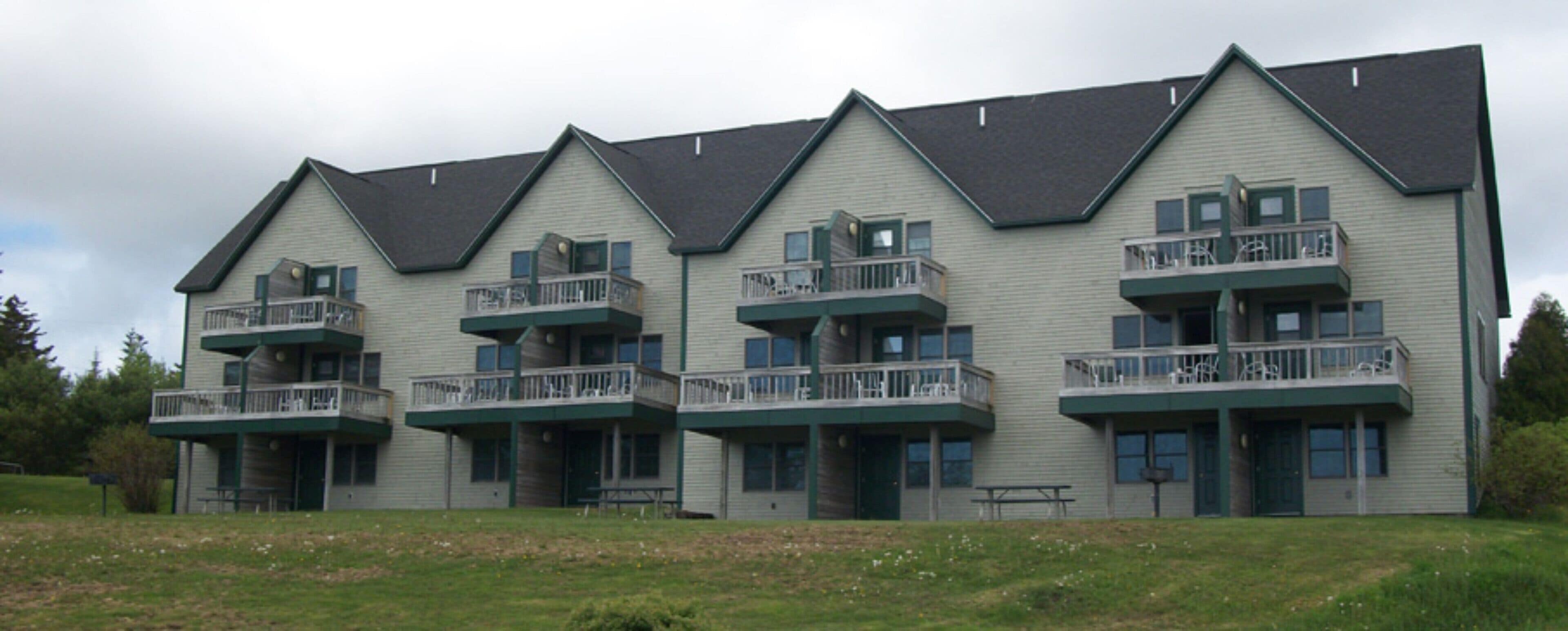 Comfortable Townhome on the "Quiet Side of the Island"