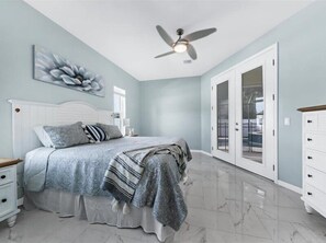 3 bedrooms, iron/ironing board, free WiFi, bed sheets