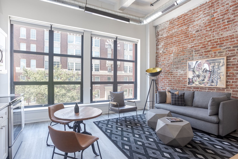 Sonder 655 Lofts | Superior One-Bedroom Apartment