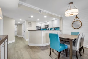 Condo, 3 Bedrooms, Balcony, Beachfront (1253) | Exterior