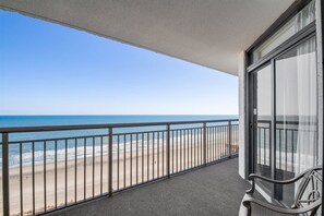 Terrace/patio - Grand Cayman by Escape (Myrtle Beach)