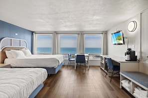Three Queen Room with Ocean View | Individually decorated, individually furnished, free WiFi, bed sheets - Seagull Beachfront Inn (Lincoln City)