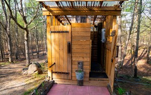 Property grounds - Glamorous Camping on a Hilltop (Verona)