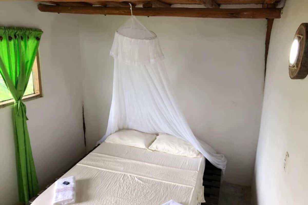 Iron/ironing board (on request), free WiFi, bed sheets