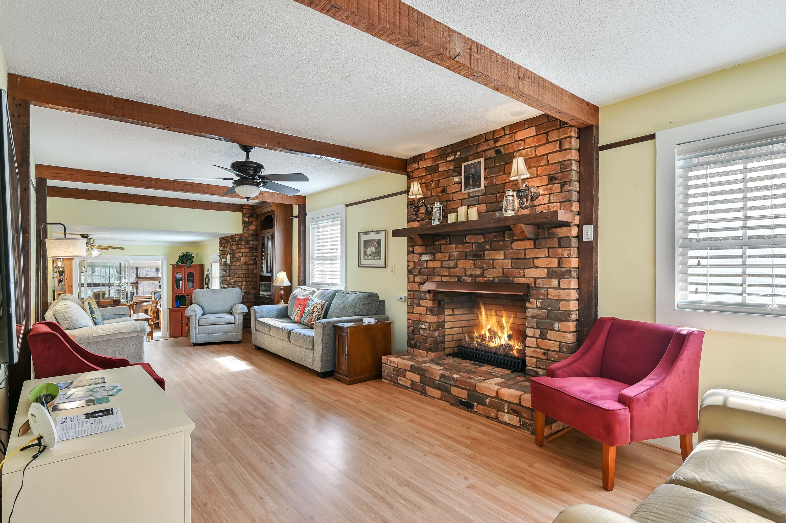 Pets OK! Unique cottage near Lake Lure Relaxed Cancel Policy! Apple Valley Golf!