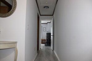 Interior - Turtle Walk on Trolley Ride 1 mile to Bethany Beach 4BR 3BA 8G Back to Tree lot (Bethany Beach)