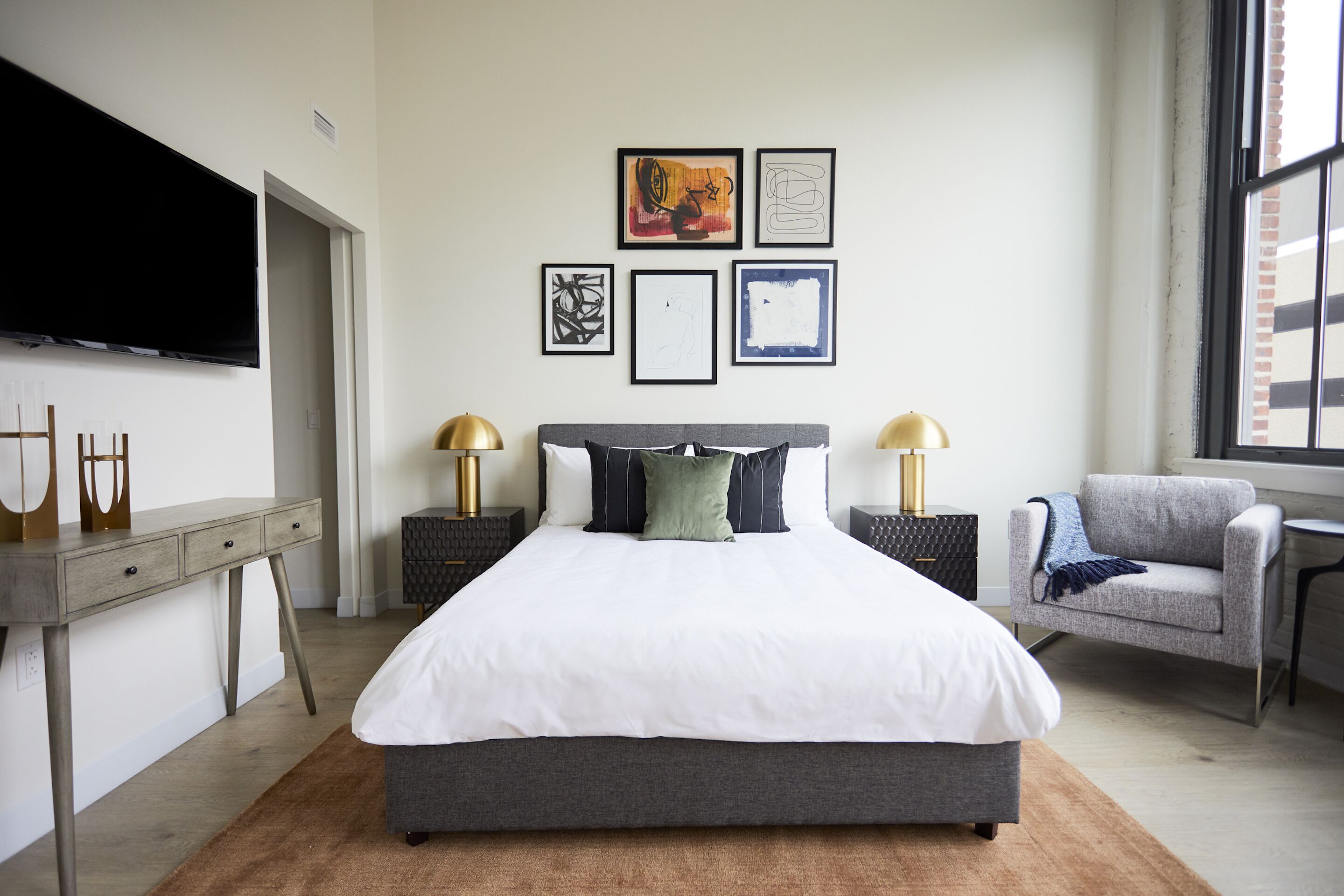 Sonder at Sixteen Hundred | Studio Apartment