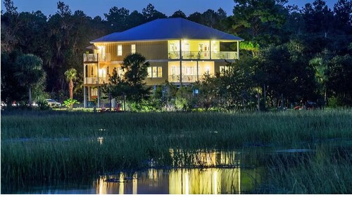 6 Bedroom house on 2.5 acres with Panoramic Marsh Views! Golden Isles 