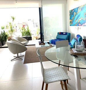 Design Apartment, 2 Bedrooms | Living room | 40-inch Smart TV with digital channels, TV