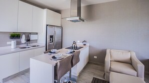 Panoramic Penthouse, Ocean View | Individually decorated, individually furnished, blackout drapes