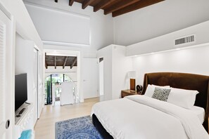 1 habitación, tabla de planchar con plancha, wifi gratis y ropa de cama 