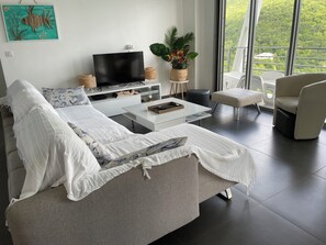 5 slaapkamers, een kluis op de kamer, een strijkplank/strijkijzer