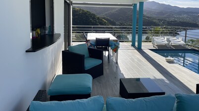 Villa Bacaly, vue mer, plage à 10 min à pieds