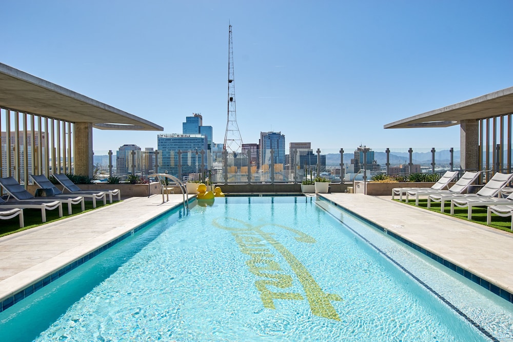 Sonder at McKinley | One-Bedroom Apartment