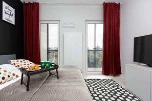 アイロン / アイロン台、WiFi、ベッドシーツ