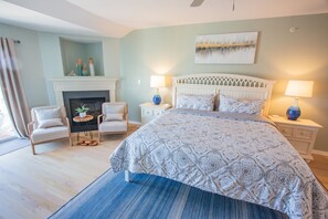 5 bedrooms, iron/ironing board, free WiFi - GORGEOUS! 5 BR-POOL COMMTY-19855 Church St, Rehoboth Beach (Rehoboth Beach)