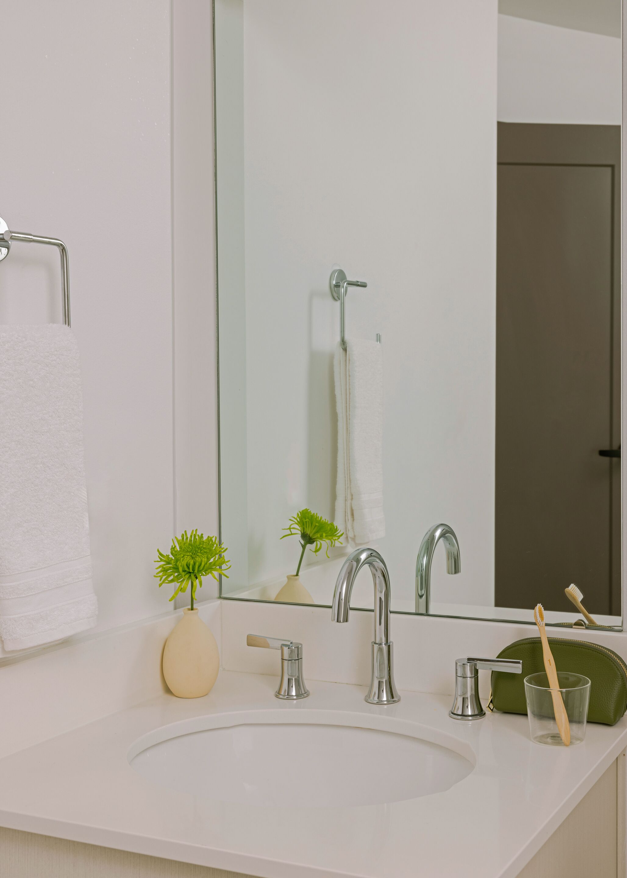 Sonder Gabriel Richard | Superior Studio Apartment