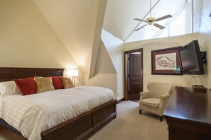 3 bedrooms, iron/ironing board, WiFi, bed sheets - Park City Resort Base, Ski In/Out, Pool, Hot Tub, Restaurants, Free Bus to Main Street! (Park City)