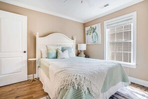 4 Schlafzimmer, Bügeleisen/Bügelbrett, WLAN, Bettwäsche