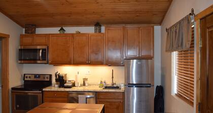 Quaint and spacious cabin in the heart of Bryce Canyon Country