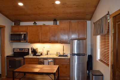Quaint and spacious cabin in the heart of Bryce Canyon Country 