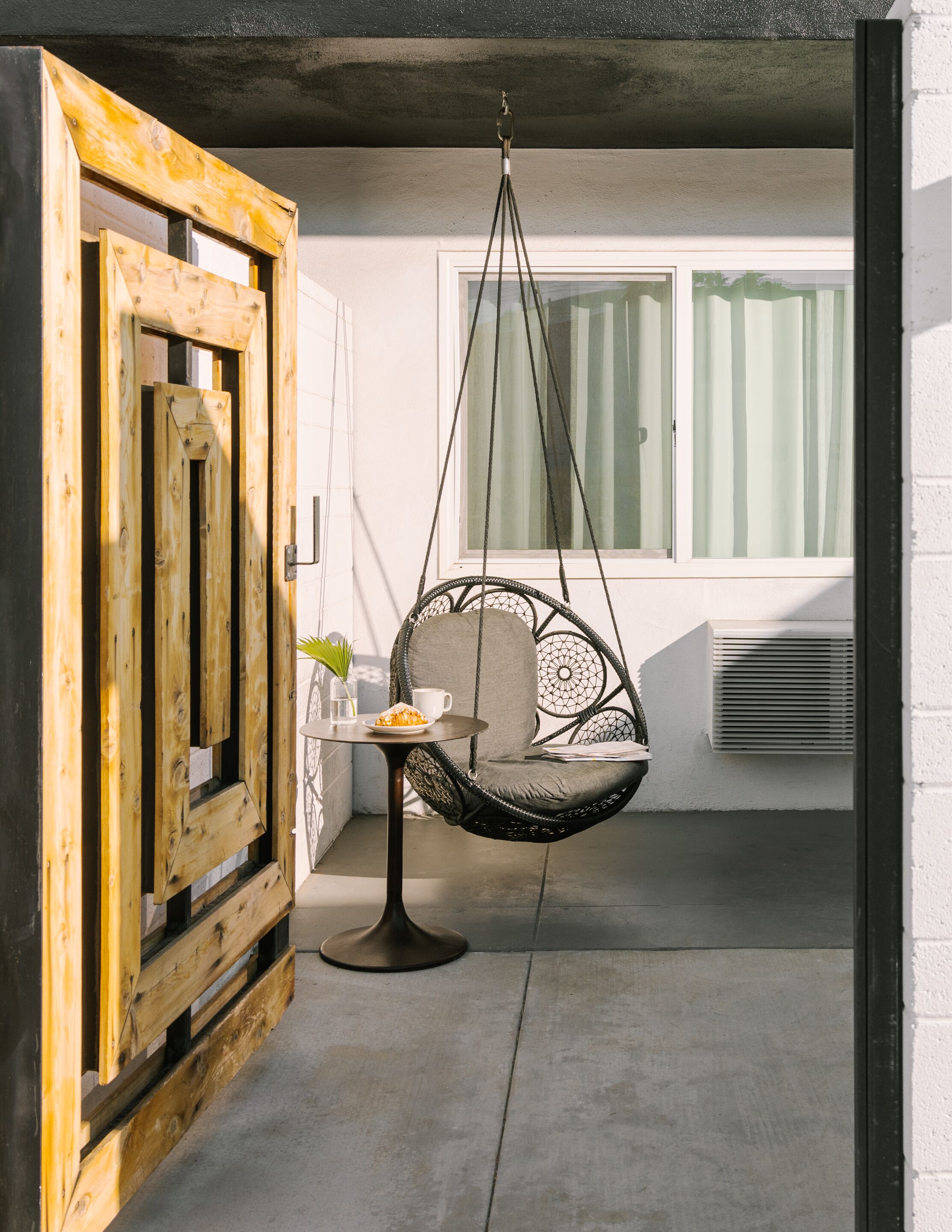 The V powered by Sonder | King Room w/ Terrace