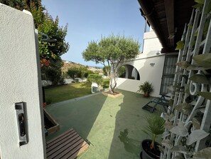 Property grounds - Eden Rock sea View (Eden Rock)