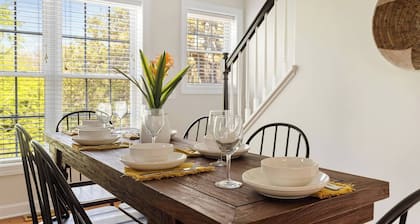 ✰ MARSH VIEW - CHARMING 3BR/2.5BA - BIKES/KAYAKS ✰