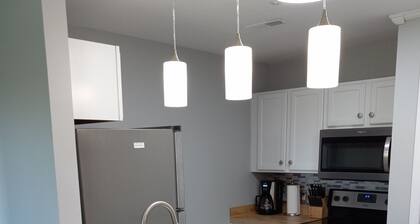 Clean, Beachy, Amazing Waterview
Near Folly Beach & Downtown Charleston