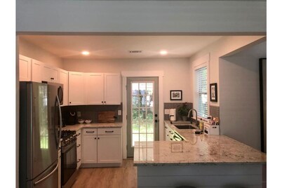 Arthouse, freshly renovated 2 bedroom residential