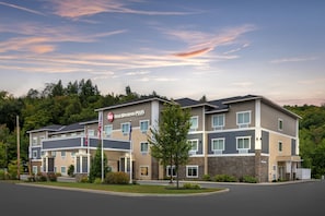 Exterior - Best Western Plus Rumford Falls (Rumford)