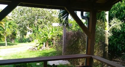 Cosy semi-detached house between sea and mountains 10min from the marina and beach