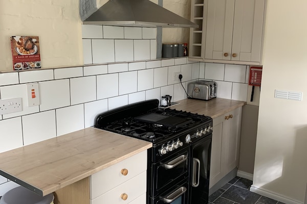 Frigorífic, microones, forn i placa de cuina