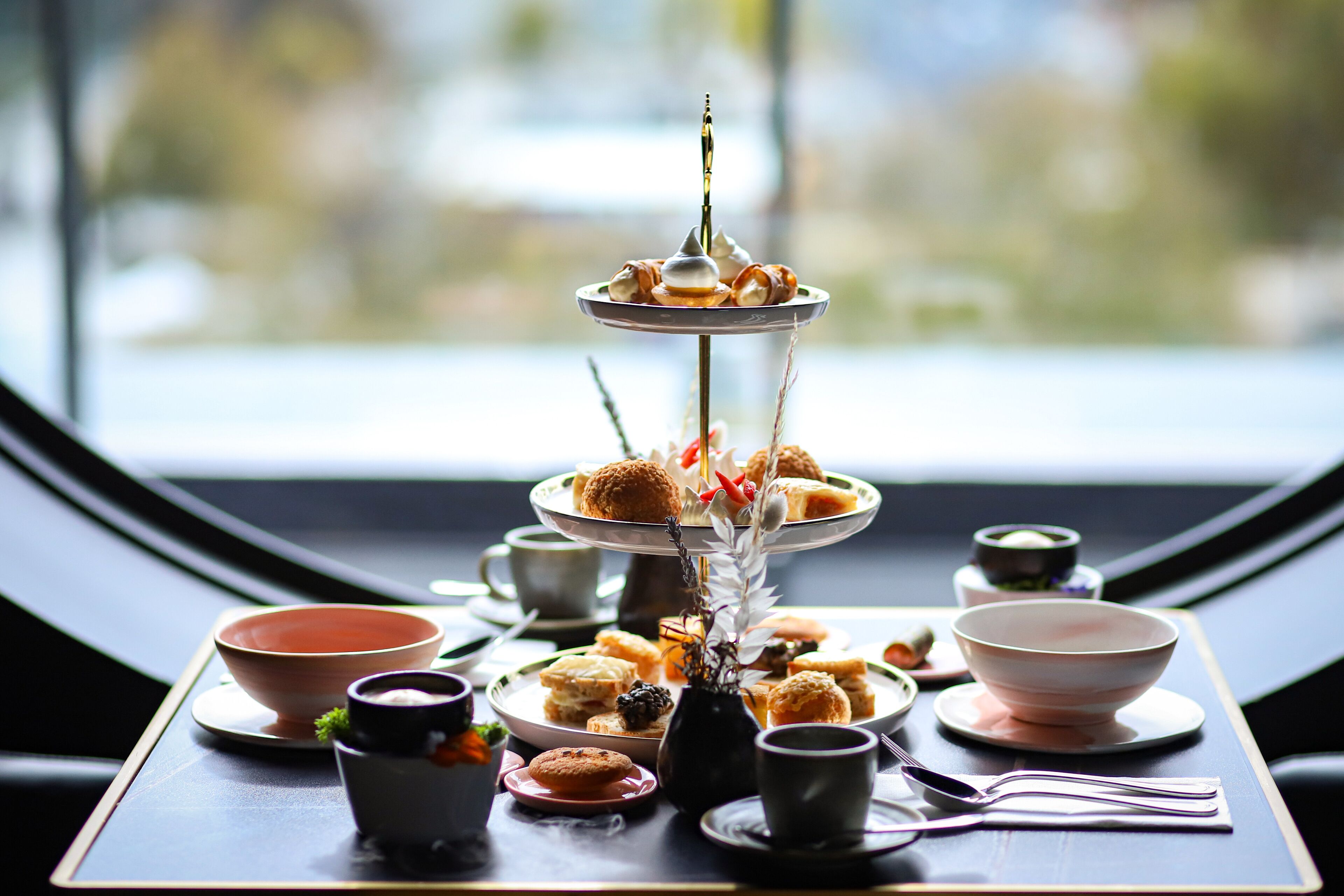 breakfast and dinner served, modern european cuisine