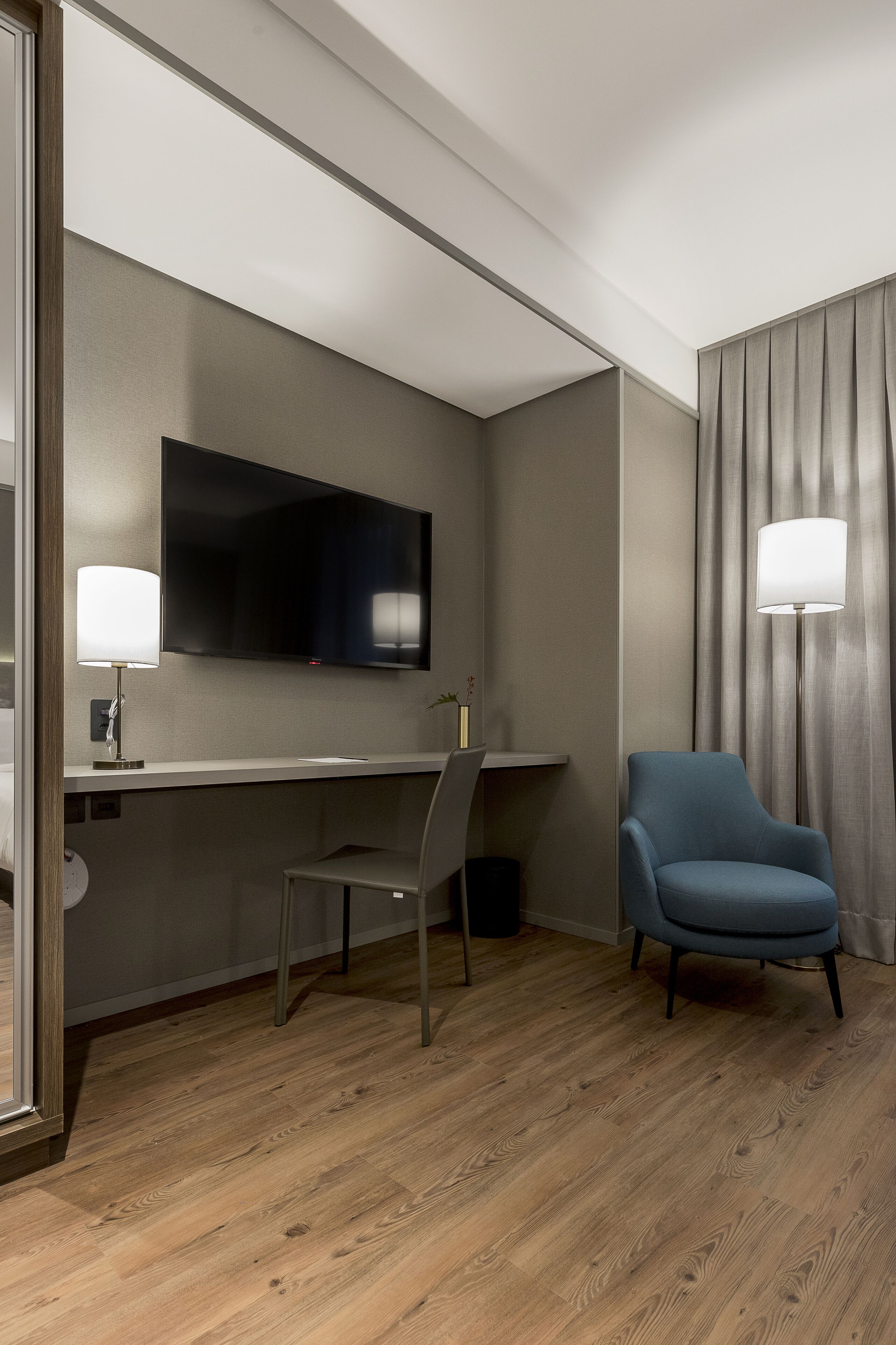 50-inch smart tv with cable channels, tv