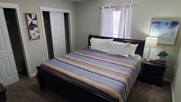 4 Schlafzimmer, BĂŒgeleisen/BĂŒgelbrett, Reisekinderbett, WLAN