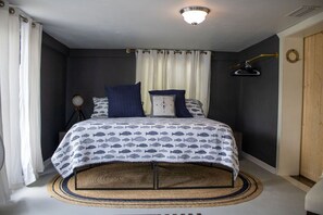 4 habitaciones, tabla de planchar con plancha y cuna de viaje 