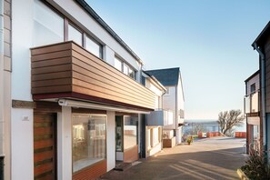 Exterior - Haus Germania - apartment facing the island (Helgoland)