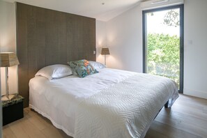 6 Schlafzimmer, Bügeleisen/Bügelbrett, Reisekinderbett, WLAN
