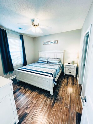 1 sovrum, strykjärn/strykbräda, gratis wi-fi och sängkläder