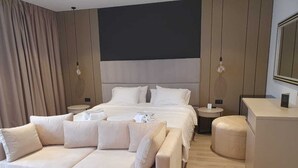 디럭스 더블룸 | 이집트산 면 시트, 고급 침구, 오리/거위털 이불, 필로우탑 침대