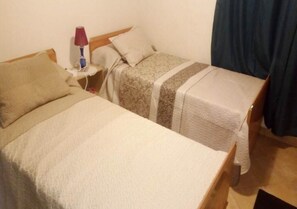 2 bedrooms, bed sheets