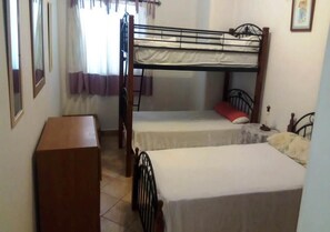 2 bedrooms, bed sheets