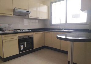 Kühlschrank, Ofen, Herdplatte