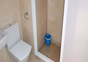 Douche, bidet