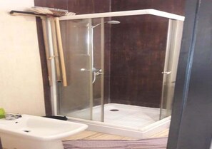 Shower, bidet, towels - Residence Playa Del Pacha 4950 (Mdiq)